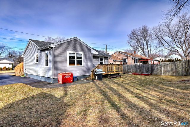 46 Aircraft Road, West Haven, CT 06516