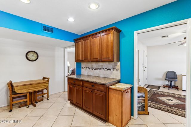 10535 W PRAIRIE HILLS Circle, Sun City, AZ 85351