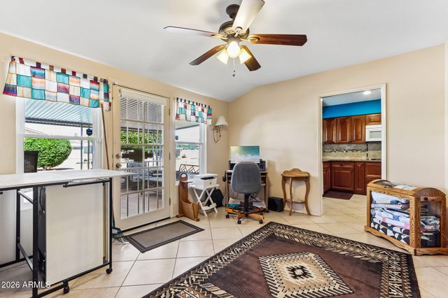 10535 W PRAIRIE HILLS Circle, Sun City, AZ 85351