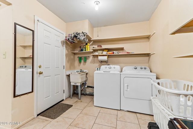 10535 W PRAIRIE HILLS Circle, Sun City, AZ 85351
