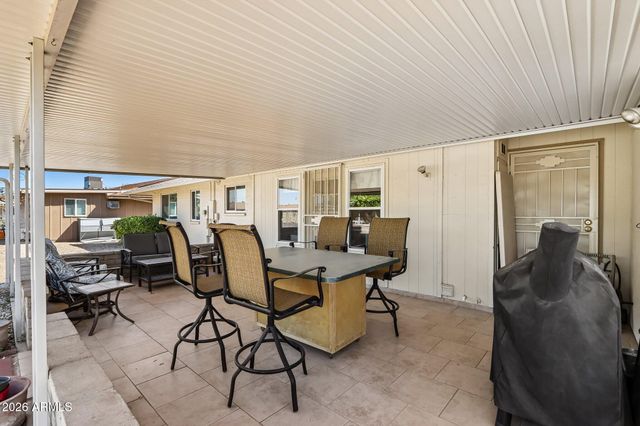 10535 W PRAIRIE HILLS Circle, Sun City, AZ 85351