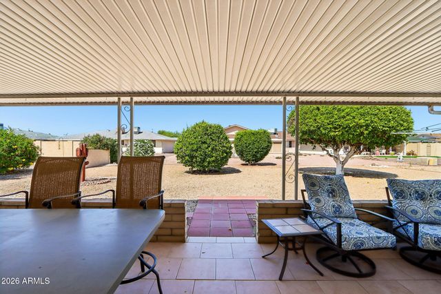 10535 W PRAIRIE HILLS Circle, Sun City, AZ 85351