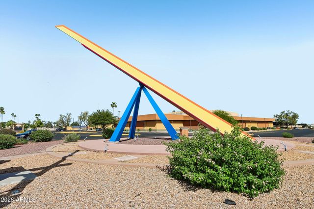 10535 W PRAIRIE HILLS Circle, Sun City, AZ 85351