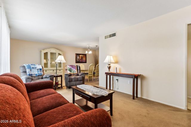10535 W PRAIRIE HILLS Circle, Sun City, AZ 85351