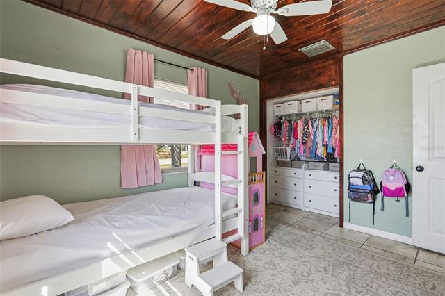 220 6TH AVENUE SW, Ruskin, FL 33570