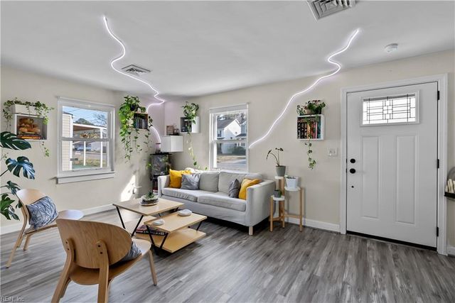 3764 Larkin ST, Norfolk, VA 23513