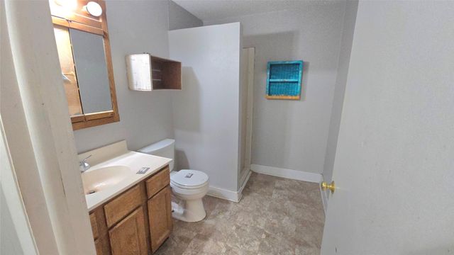 701 E 5th Street N, Newton, IA 50208