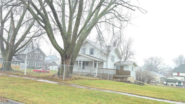 701 E 5th Street N, Newton, IA 50208