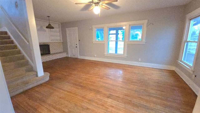 701 E 5th Street N, Newton, IA 50208