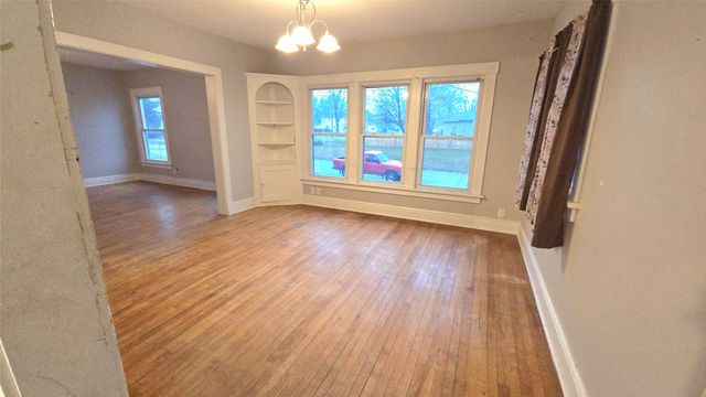 701 E 5th Street N, Newton, IA 50208