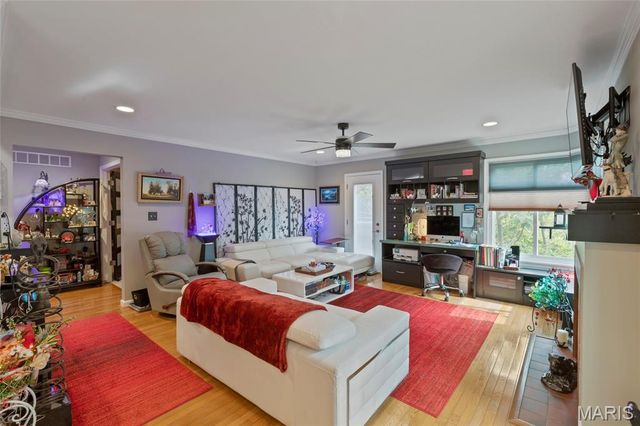608 Highview Circle Drive, Ballwin, MO 63021