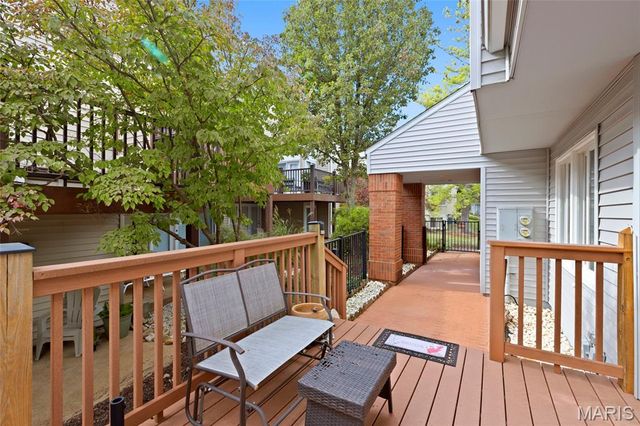 608 Highview Circle Drive, Ballwin, MO 63021
