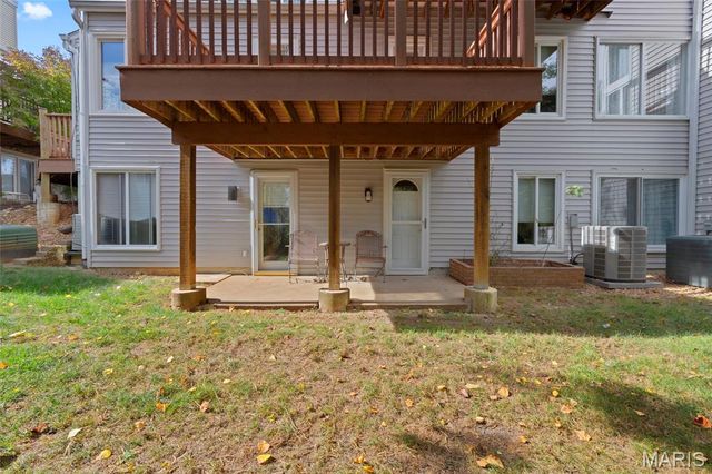 608 Highview Circle Drive, Ballwin, MO 63021