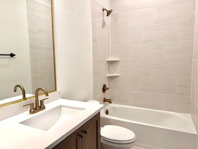 3250 Jersey Drive, Midlothian, TX 76065