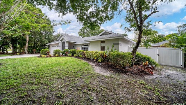 5219 INVERNESS DRIVE, Sarasota, FL 34243