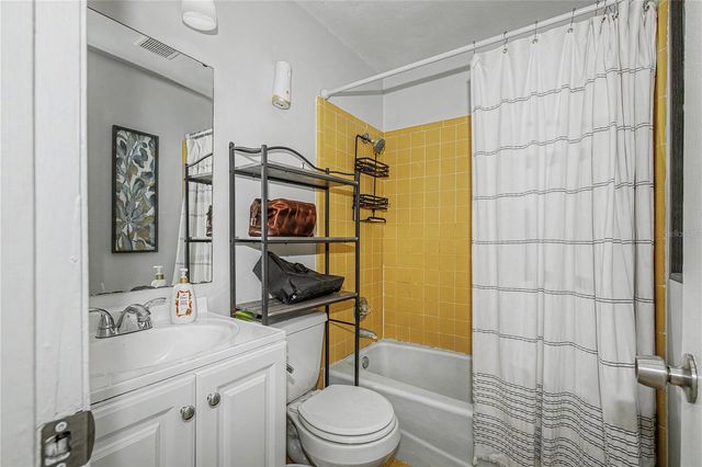 6206 NW 27TH TERRACE, Gainesville, FL 32653