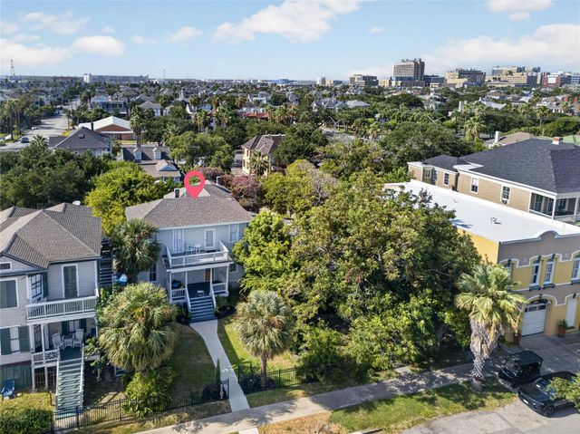 1624 Avenue K, Galveston, TX 77550