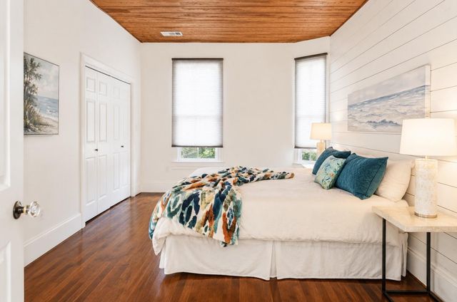 1624 Avenue K, Galveston, TX 77550