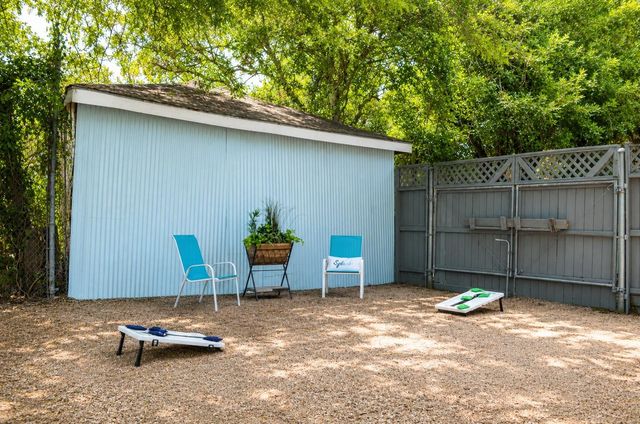 1624 Avenue K, Galveston, TX 77550