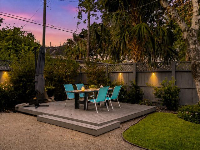 1624 Avenue K, Galveston, TX 77550