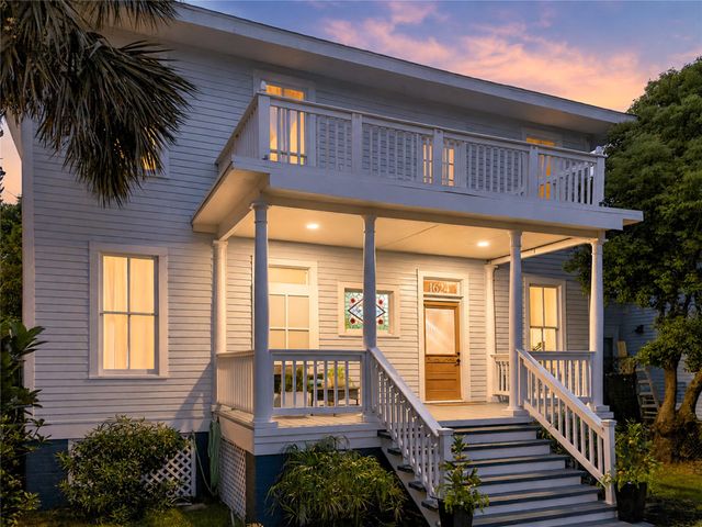 1624 Avenue K, Galveston, TX 77550