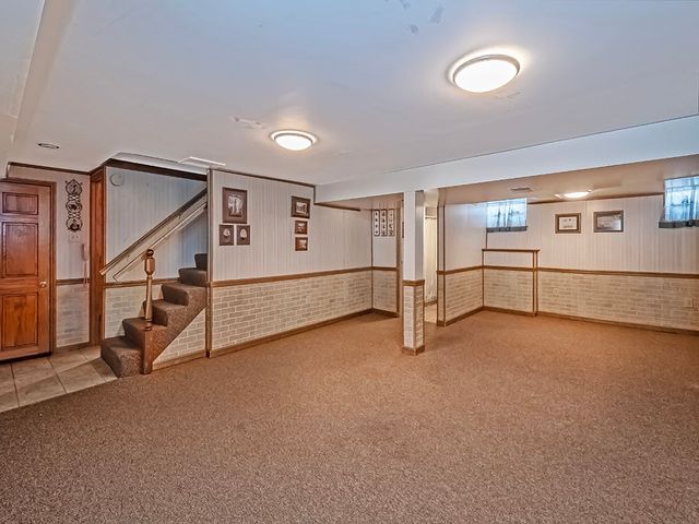 1 Westwood Drive, Hempfield Twp, PA 15644