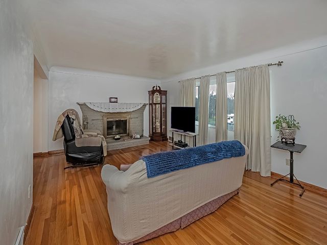 1 Westwood Drive, Hempfield Twp, PA 15644