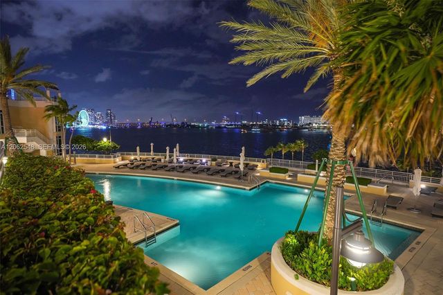 808 Brickell Key Dr 3007, Miami, FL 33131