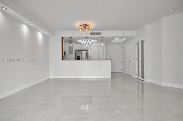 808 Brickell Key Dr 3007, Miami, FL 33131