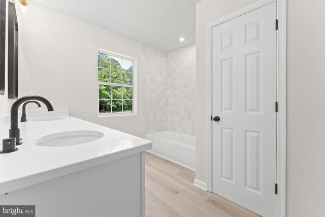 74 ELEY RD, Fredericksburg, VA 22406