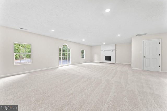 74 ELEY RD, Fredericksburg, VA 22406