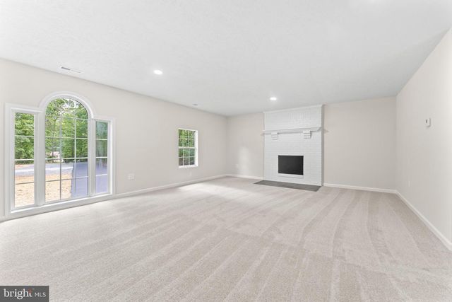 74 ELEY RD, Fredericksburg, VA 22406