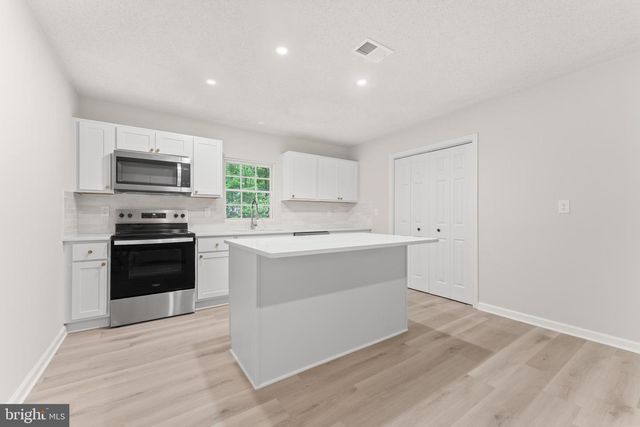 74 ELEY RD, Fredericksburg, VA 22406