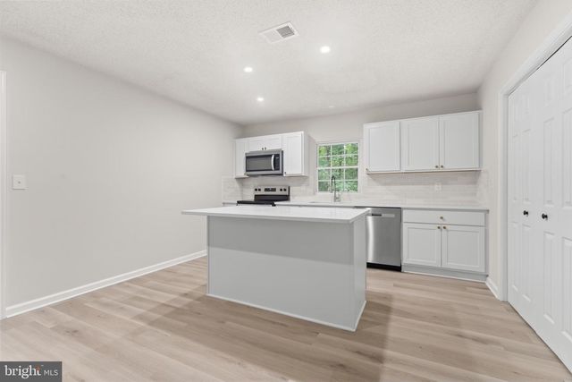 74 ELEY RD, Fredericksburg, VA 22406