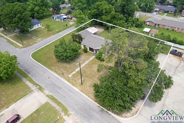 104 Mackinnon, Mount Pleasant, TX 75455