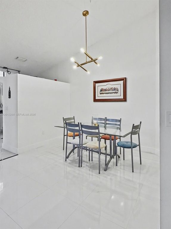 15533 N Miami Lakeway N 201, Miami Lakes, FL 33014