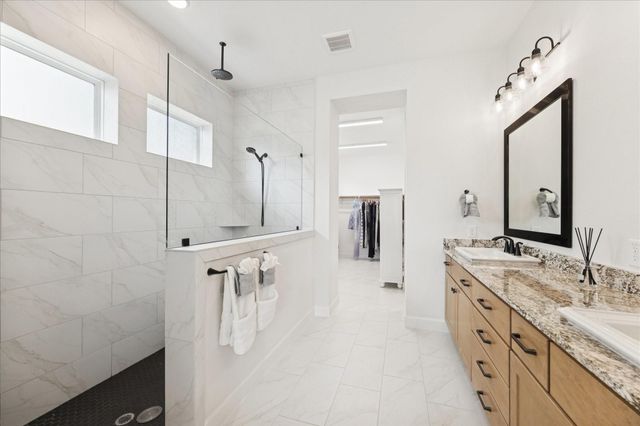 9918 Hunters Run Drive, Missouri City, TX 77459