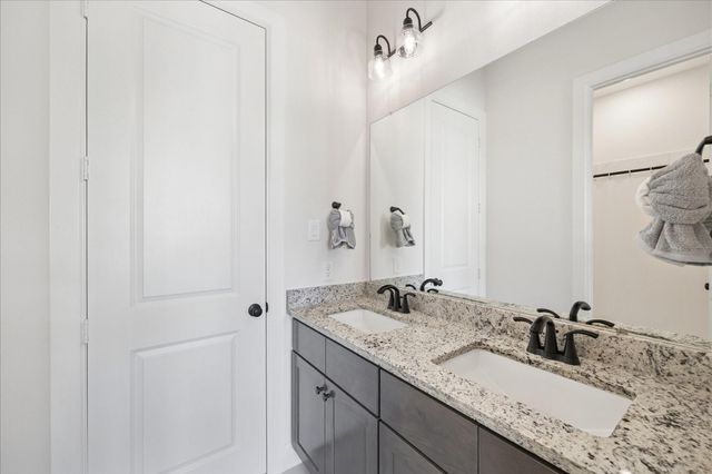 9918 Hunters Run Drive, Missouri City, TX 77459