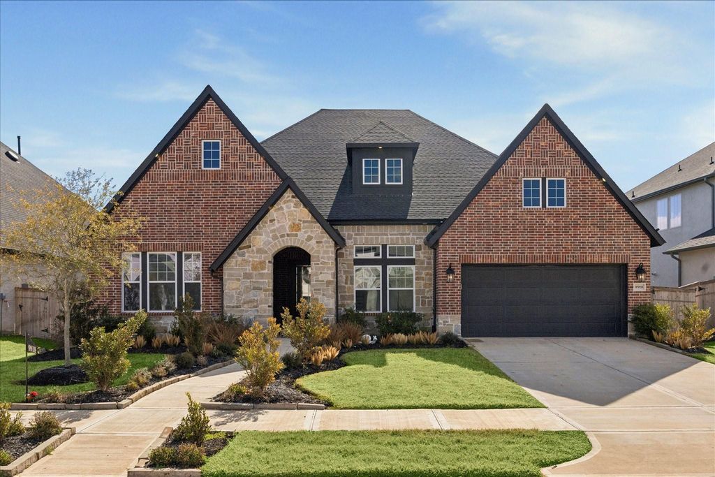 9918 Hunters Run Drive, Missouri City, TX 77459