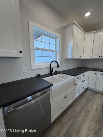 33 Gordon Dr, Ekron, KY 40117