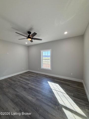 33 Gordon Dr, Ekron, KY 40117