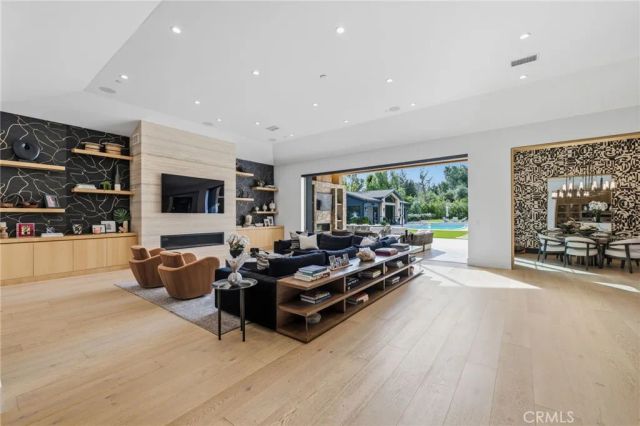 5241 Twin Oaks, Hidden Hills, CA 91302