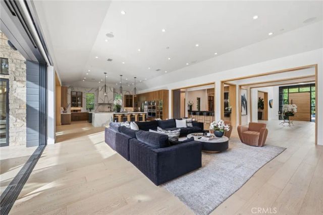 5241 Twin Oaks, Hidden Hills, CA 91302