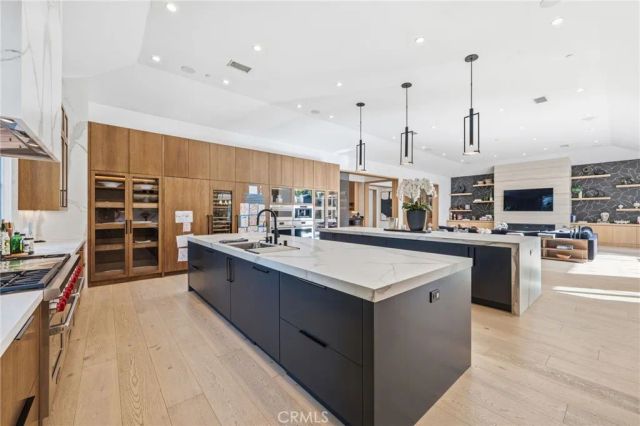 5241 Twin Oaks, Hidden Hills, CA 91302