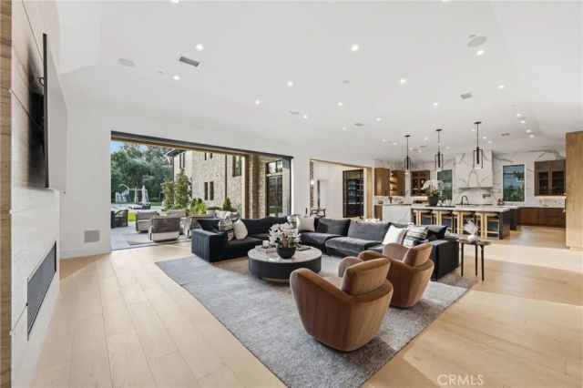 5241 Twin Oaks, Hidden Hills, CA 91302