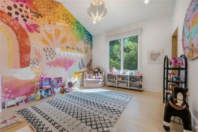 5241 Twin Oaks, Hidden Hills, CA 91302