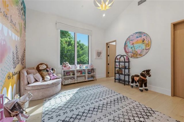 5241 Twin Oaks, Hidden Hills, CA 91302