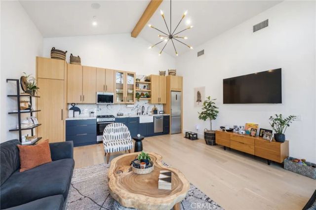 5241 Twin Oaks, Hidden Hills, CA 91302