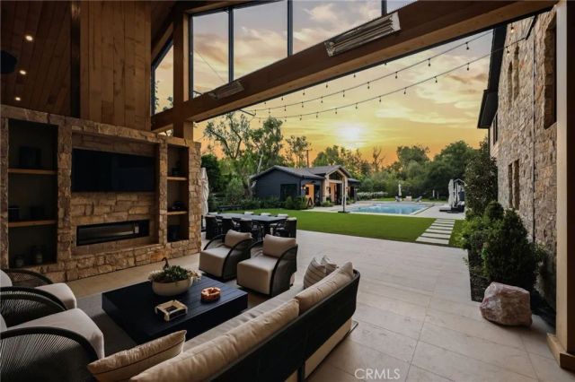 5241 Twin Oaks, Hidden Hills, CA 91302