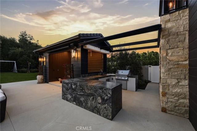 5241 Twin Oaks, Hidden Hills, CA 91302